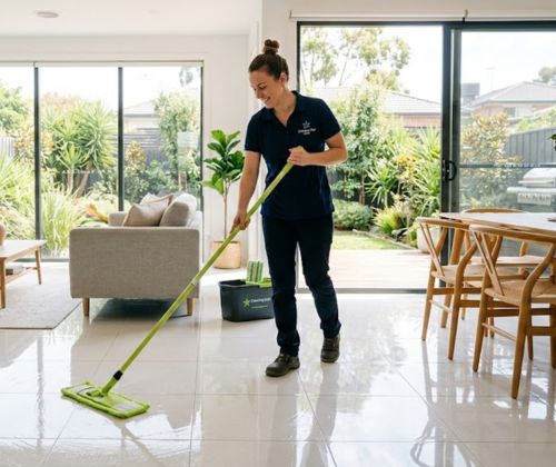 Cleaning Star services Melbourne — professional cleaning team